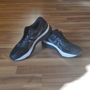 Like New! Asics Gel-Nimbus 21 FlyteFoam